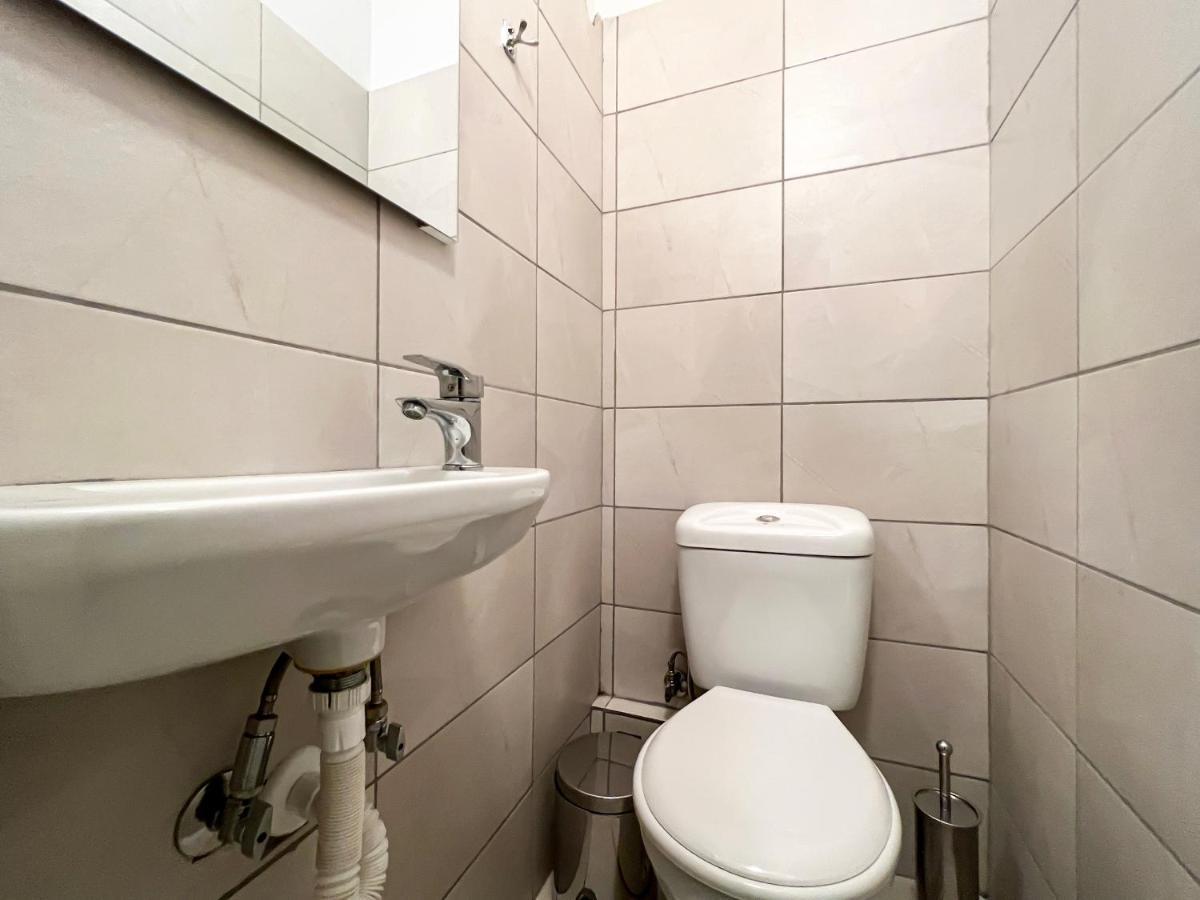 Chiou Spacious 90Sqm Apt In Афины Экстерьер фото
